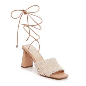 Selling Jessica Simpson Zemura Sandal